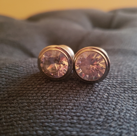 Diamond Plug - Picture 2 of 6